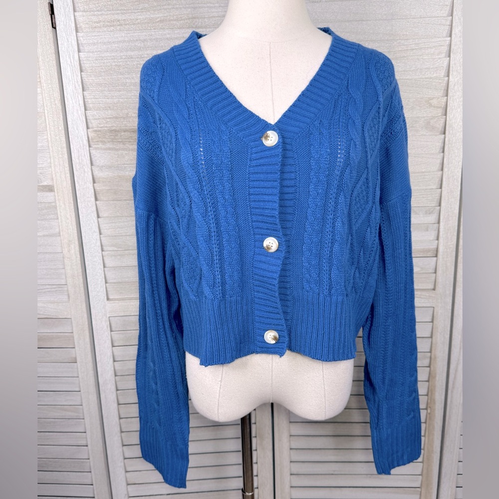 DAZY Cropped Button Front Cableknit Cardigan Sweater Blue-Tall XL
